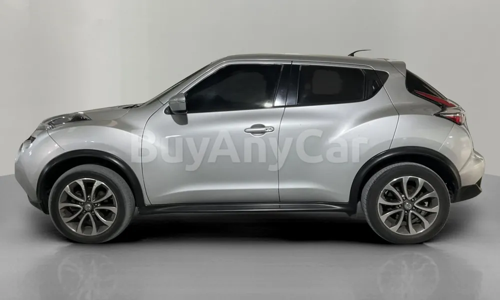 Vehicle photo 4