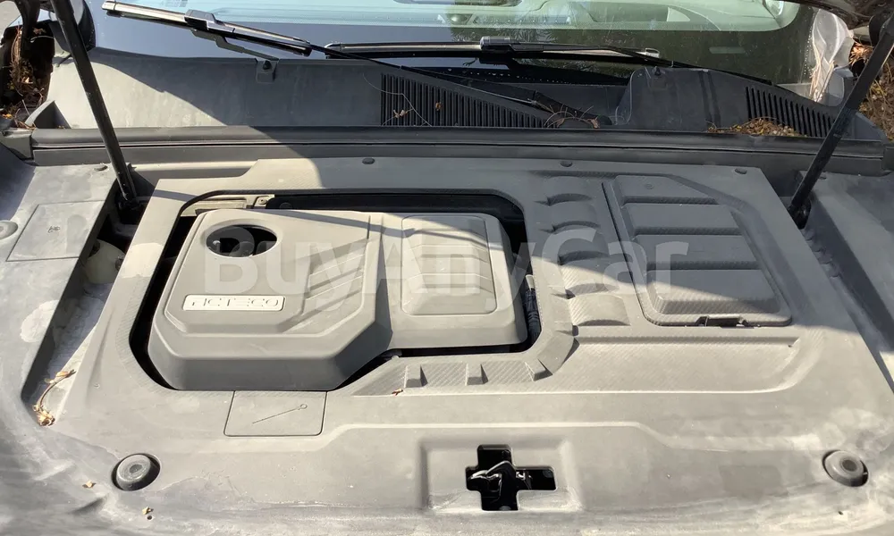 Vehicle photo 7