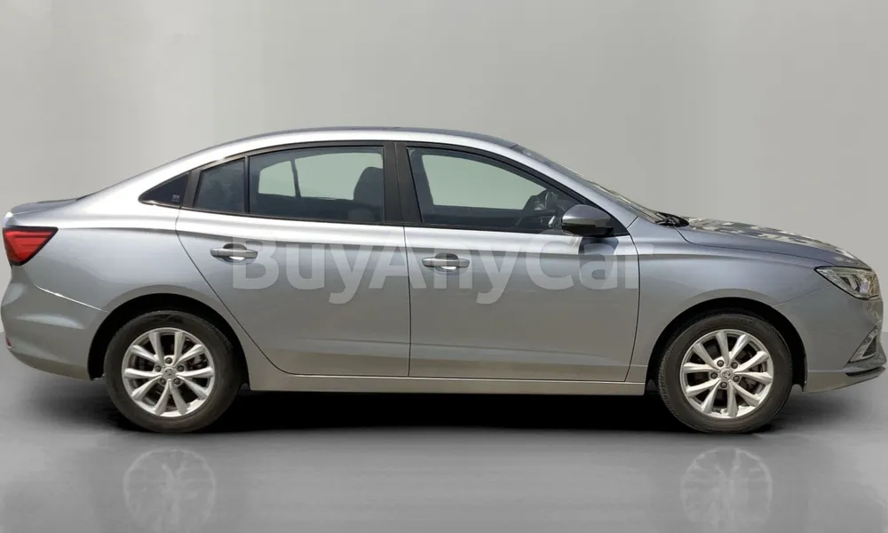 Vehicle photo 3