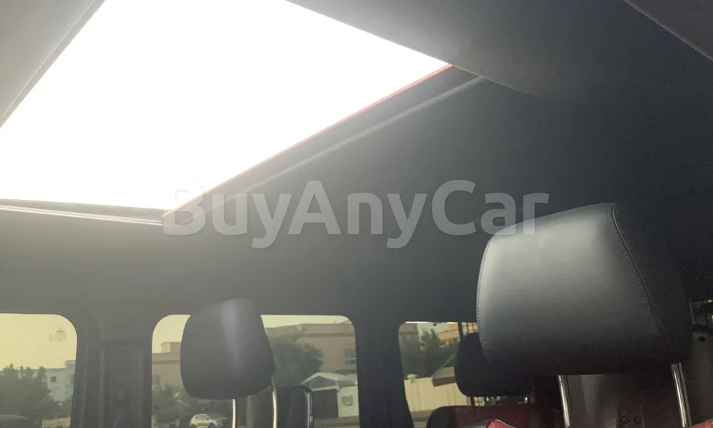 Vehicle photo 8