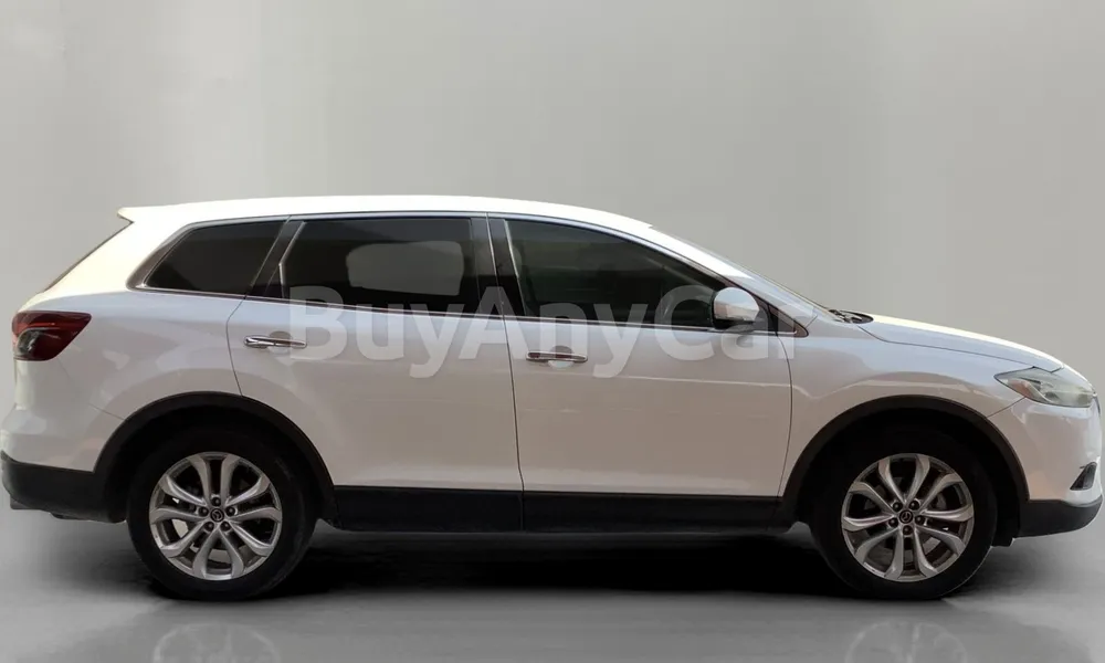 Vehicle photo 3