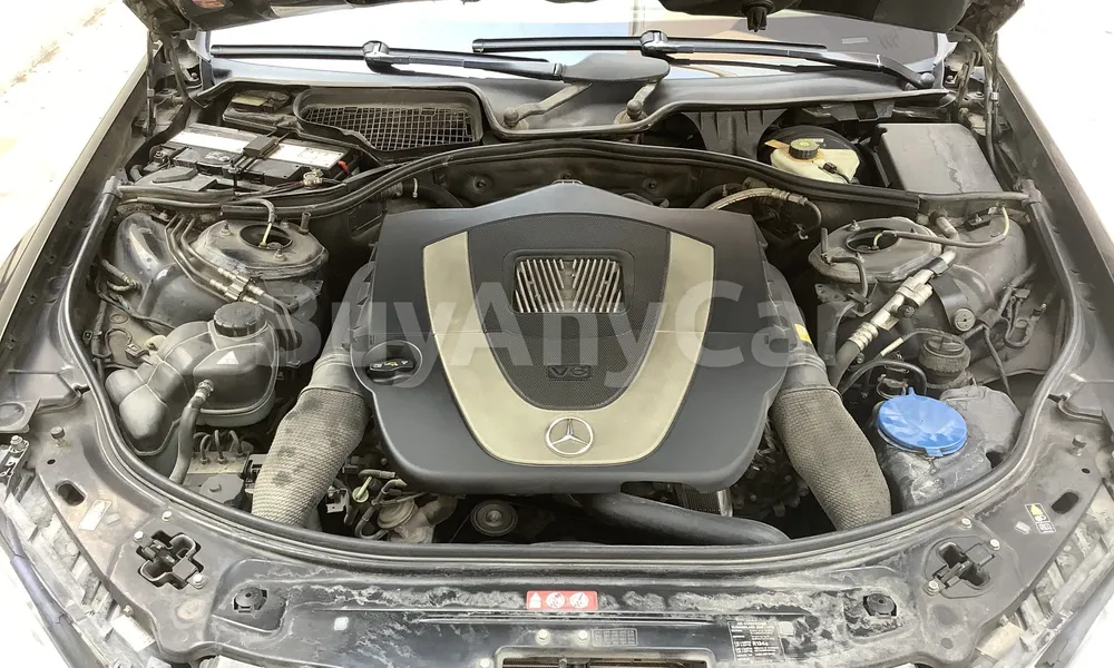 Vehicle photo 6