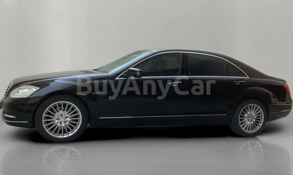 Vehicle photo 4