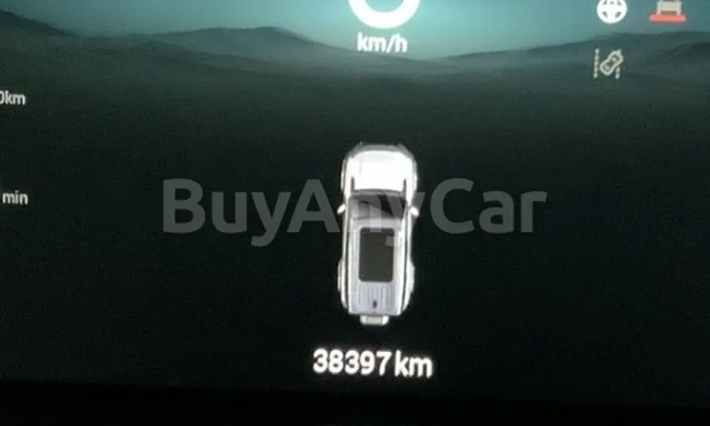 Vehicle photo 5