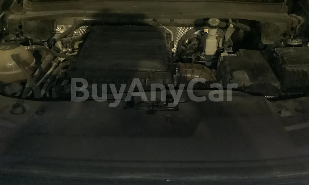 Vehicle photo 7