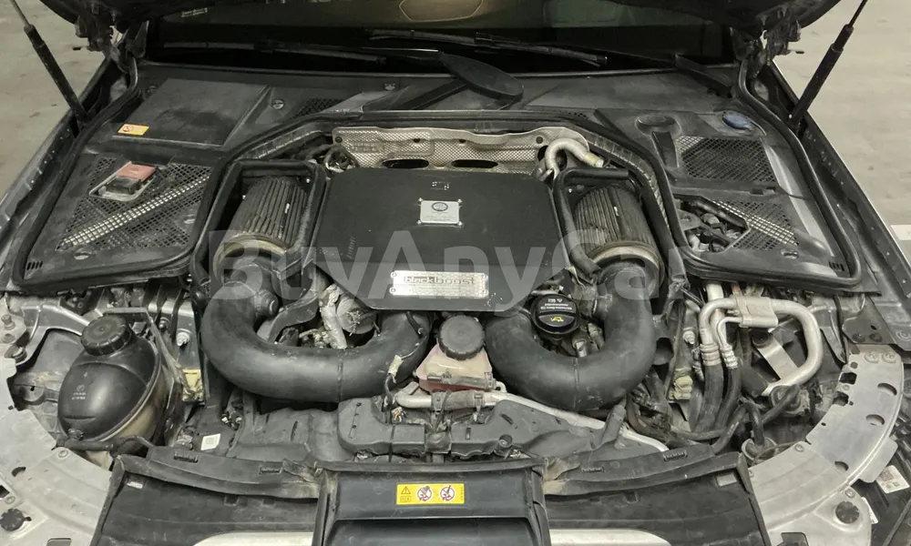 Vehicle photo 6