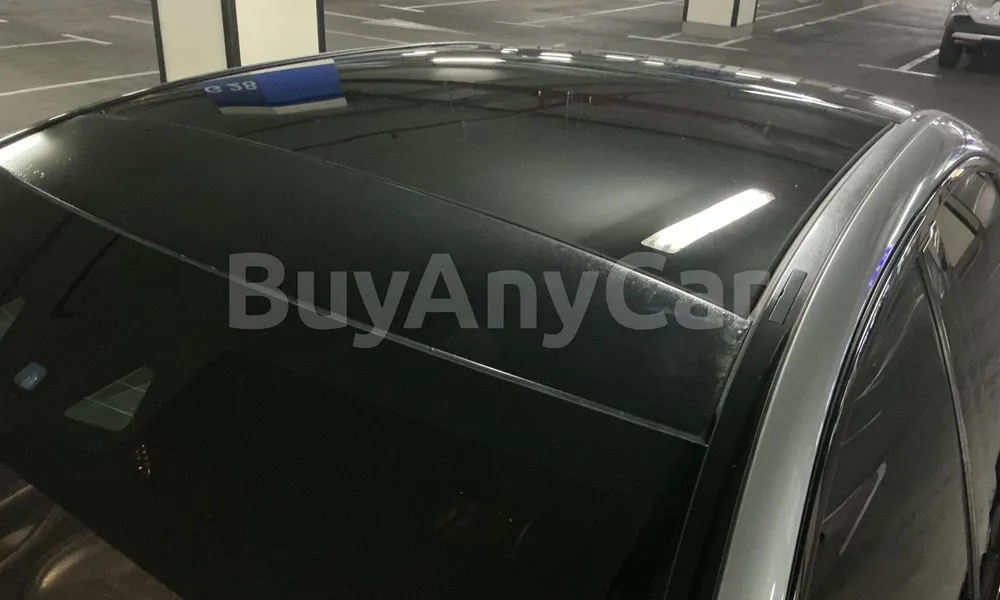 Vehicle photo 5