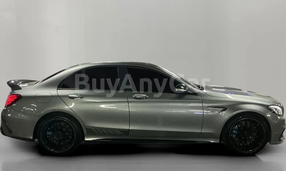 Vehicle photo 3