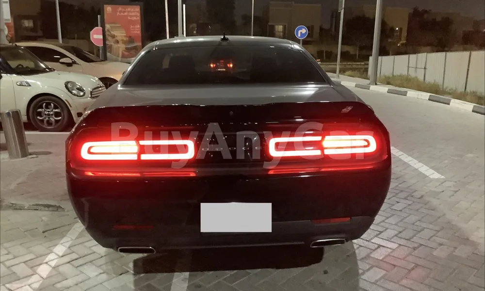 Vehicle photo 2