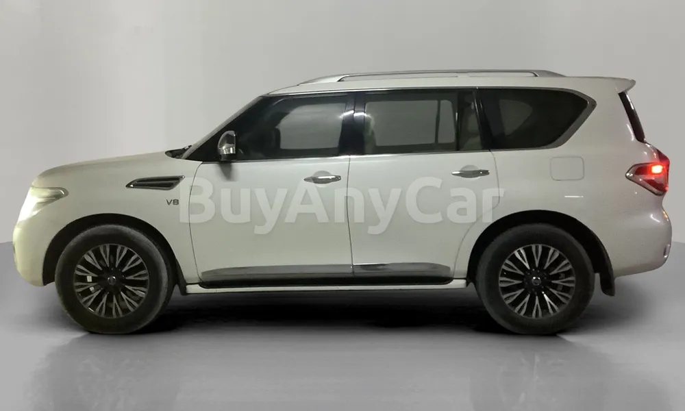 Vehicle photo 4