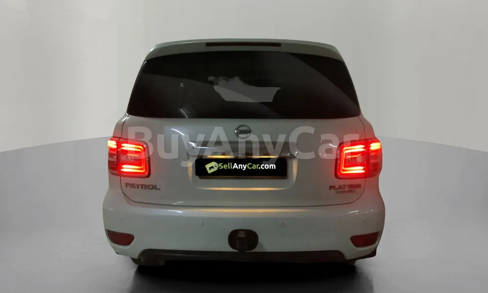 Vehicle photo 2