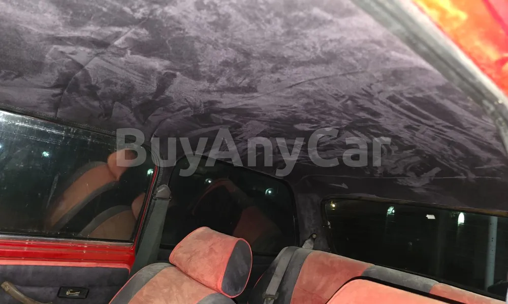 Vehicle photo 10