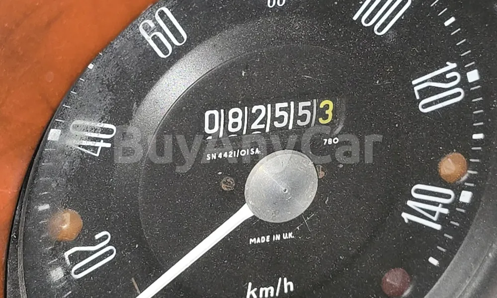 Vehicle photo 8