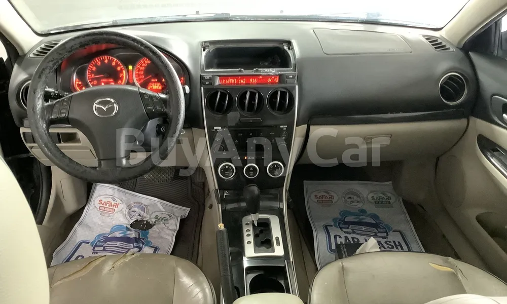 Vehicle photo 7