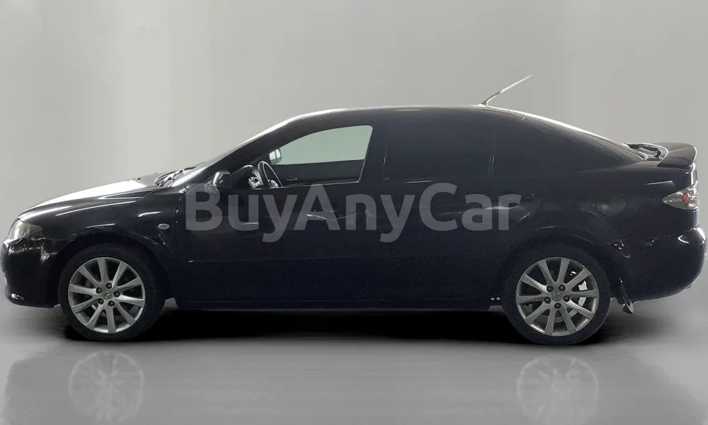 Vehicle photo 4