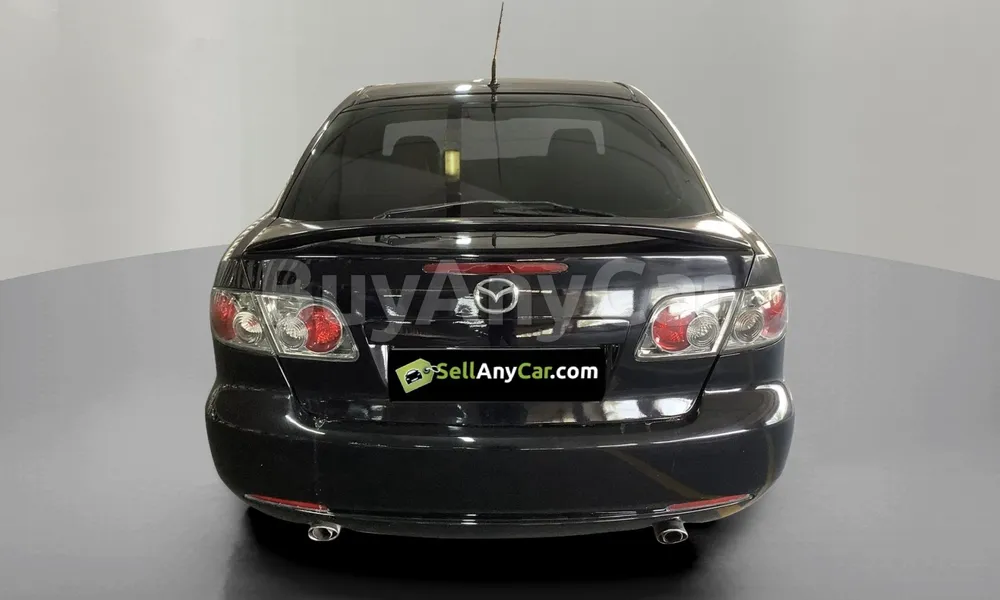 Vehicle photo 2