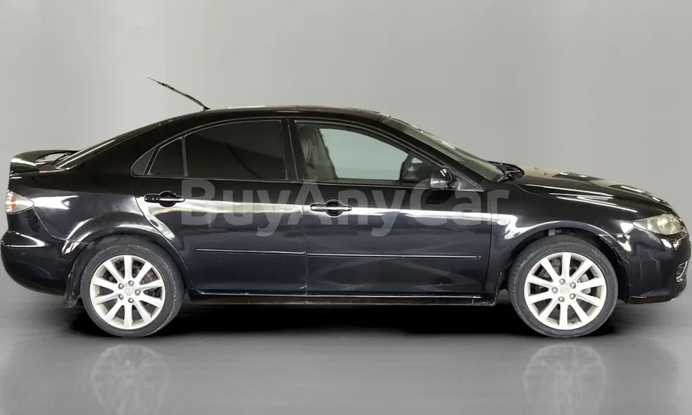 Vehicle photo 3
