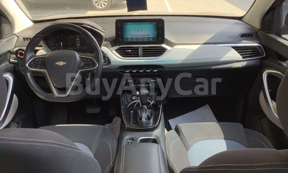 Vehicle photo 7