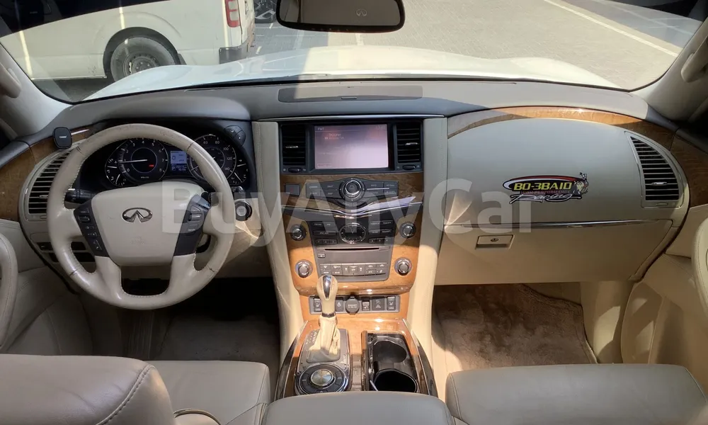 Vehicle photo 8