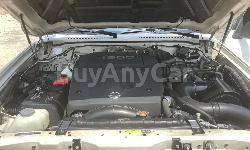 Vehicle photo 6