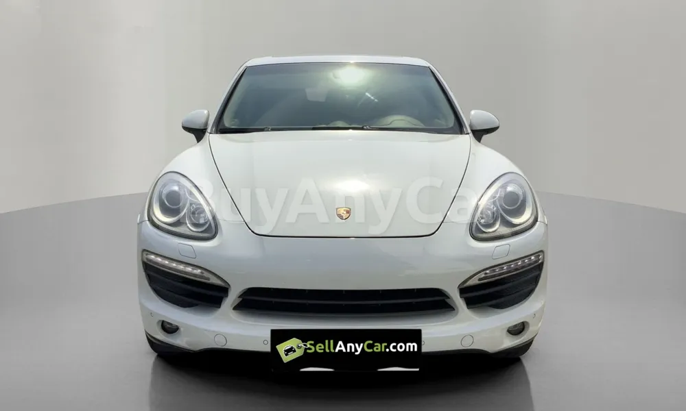 Vehicle photo 1