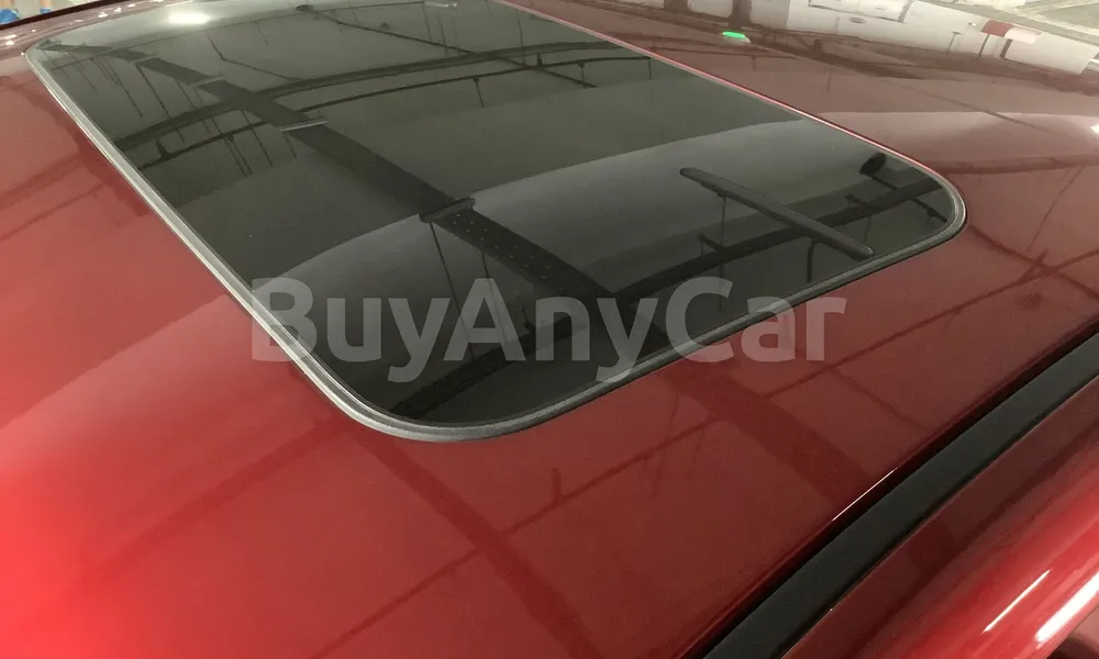 Vehicle photo 5