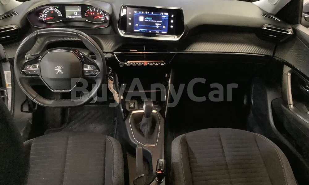 Vehicle photo 9