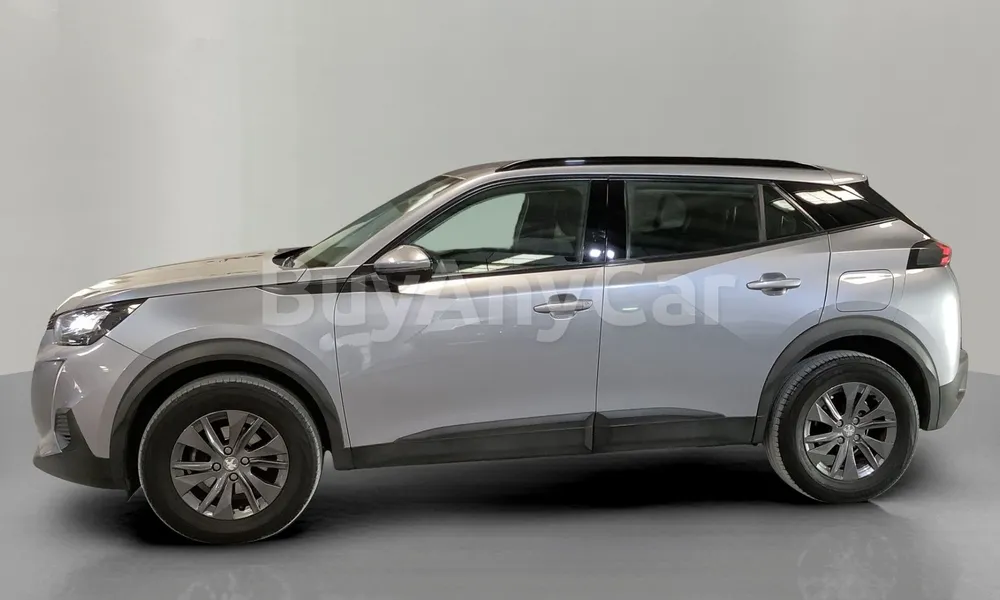 Vehicle photo 3