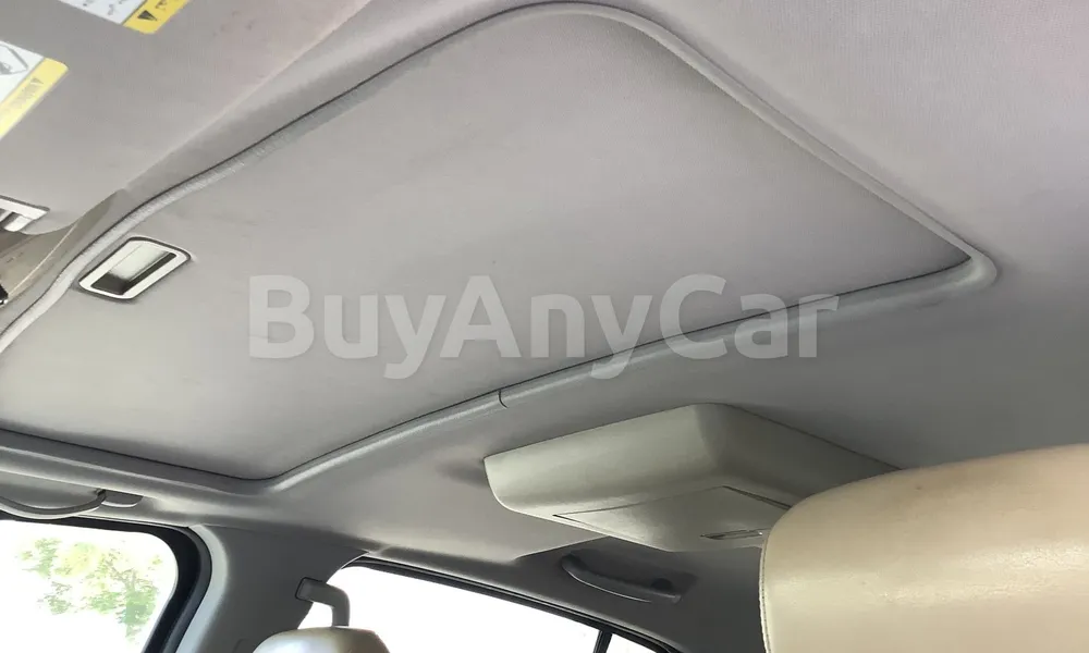 Vehicle photo 10