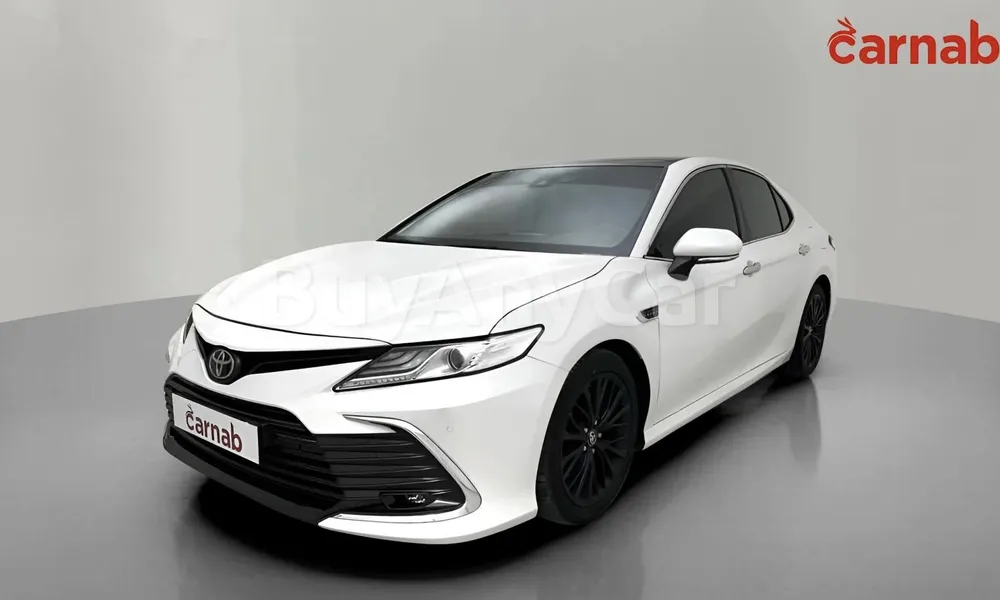 Vehicle photo 6