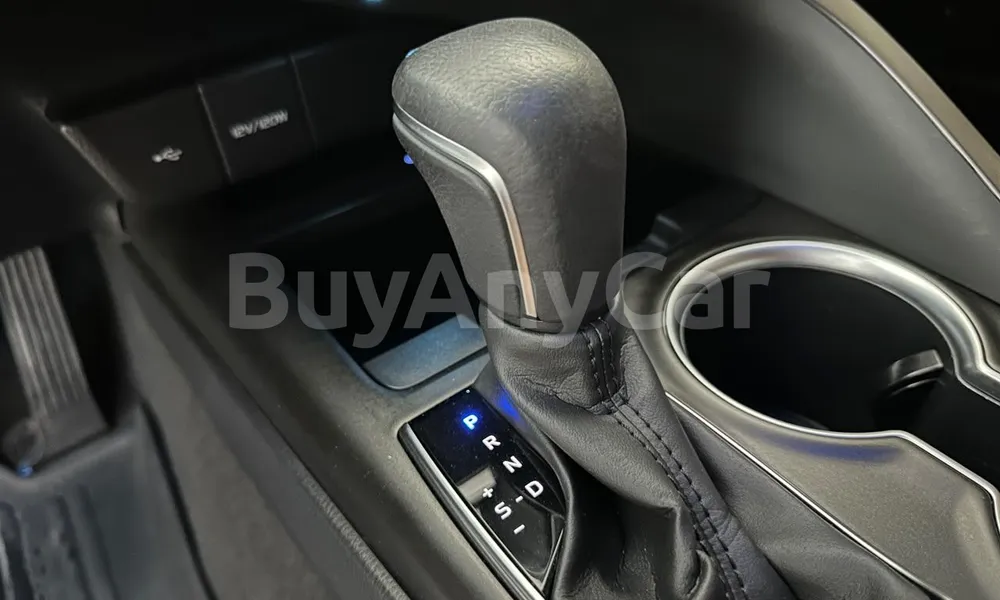 Vehicle photo 10
