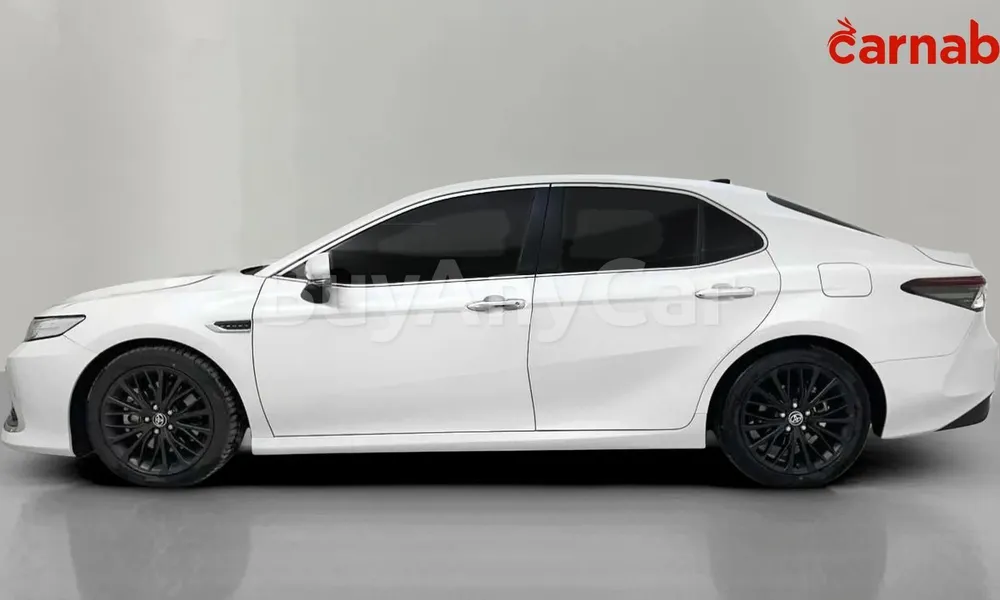Vehicle photo 4
