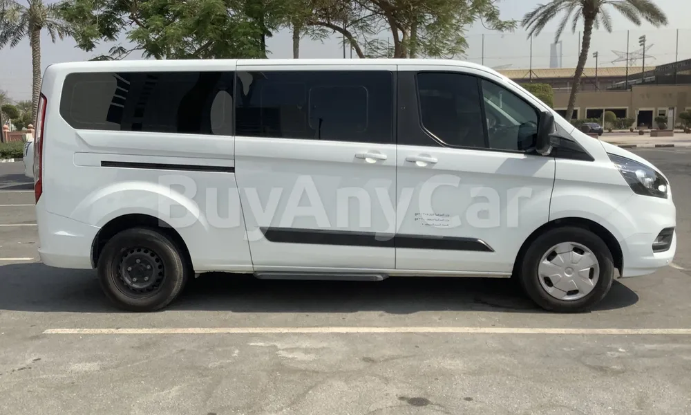 Vehicle photo 3