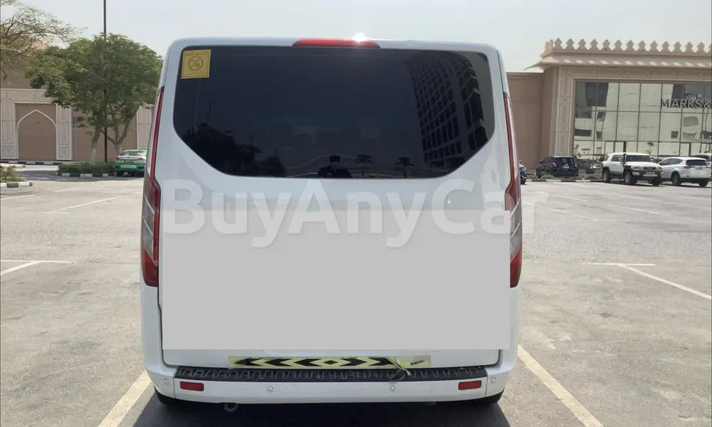 Vehicle photo 2