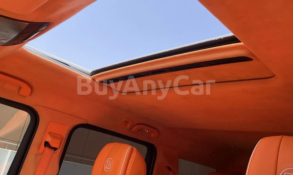Vehicle photo 9
