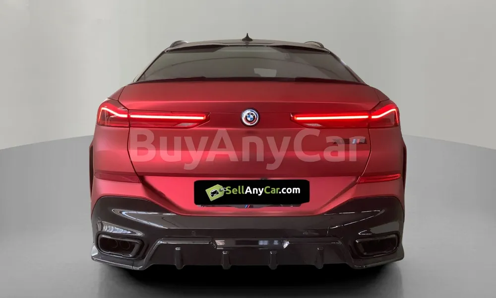 Vehicle photo 2