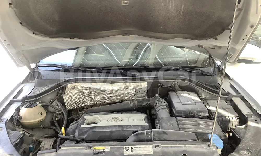Vehicle photo 6