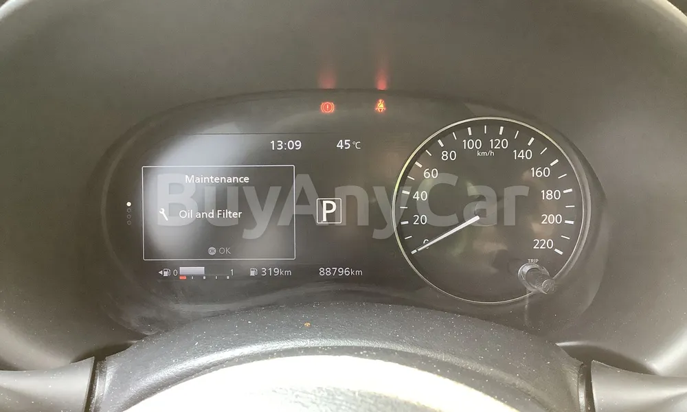 Vehicle photo 7