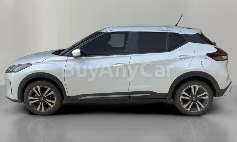 Vehicle photo 4