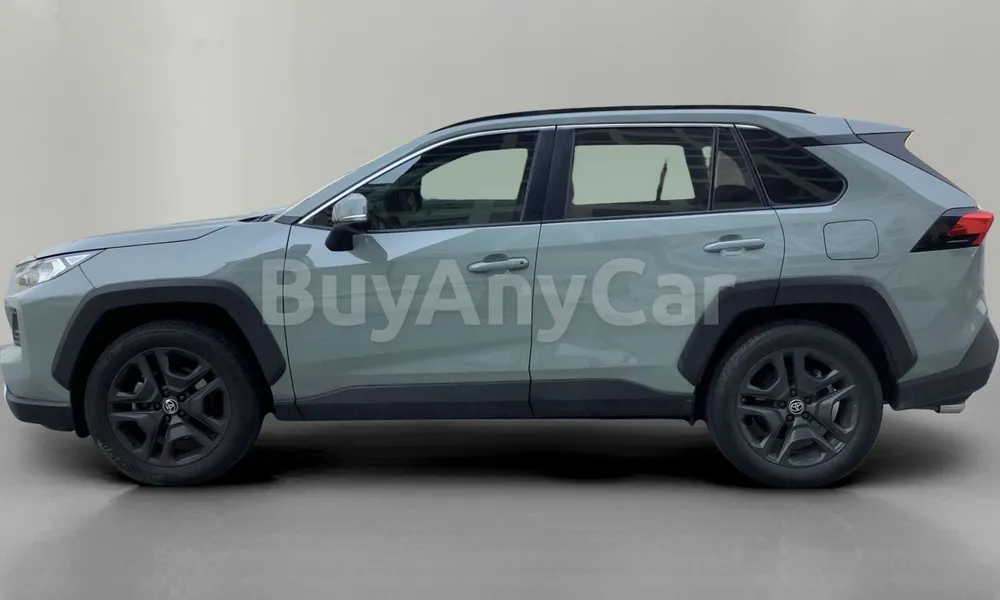Vehicle photo 3