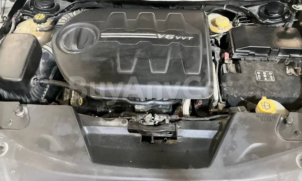 Vehicle photo 7