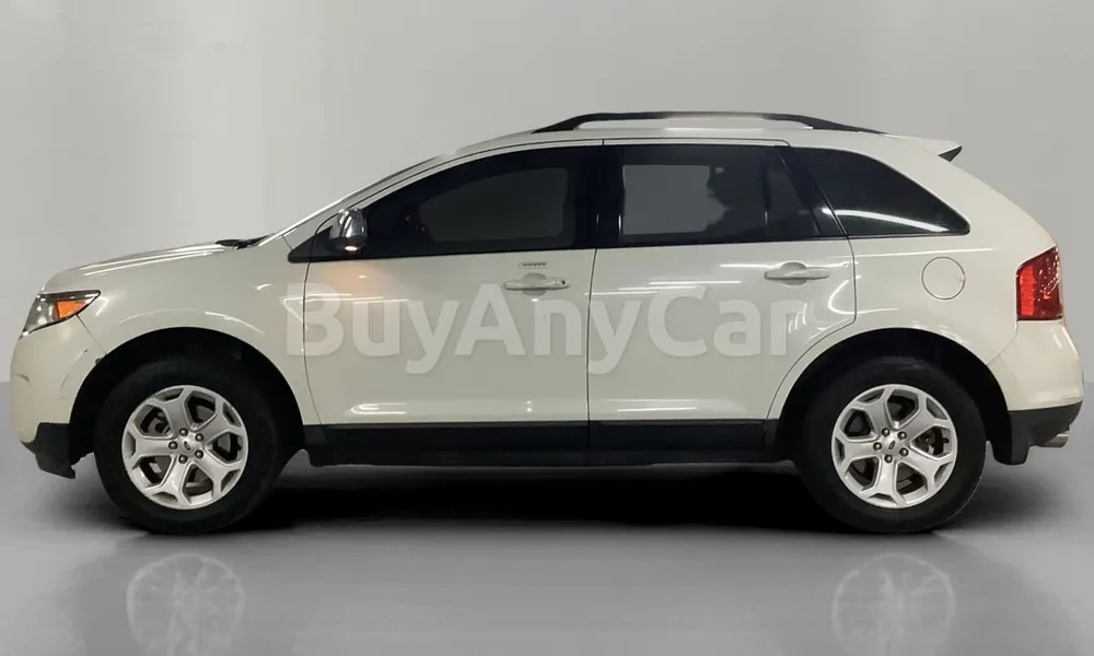 Vehicle photo 4