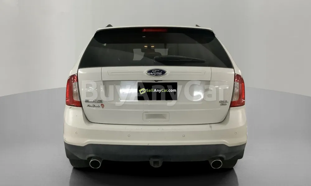 Vehicle photo 2