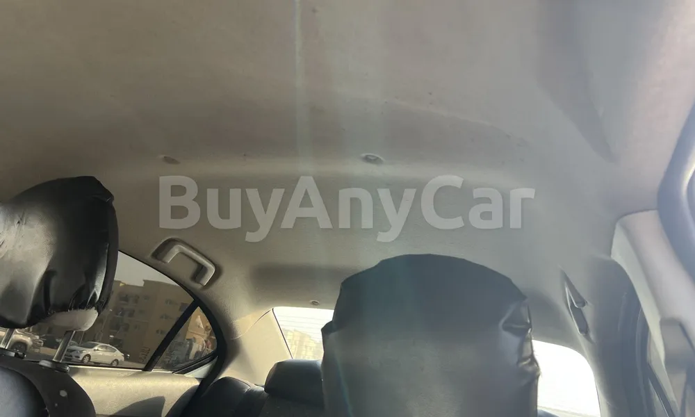 Vehicle photo 8