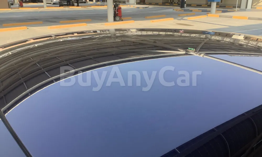 Vehicle photo 5
