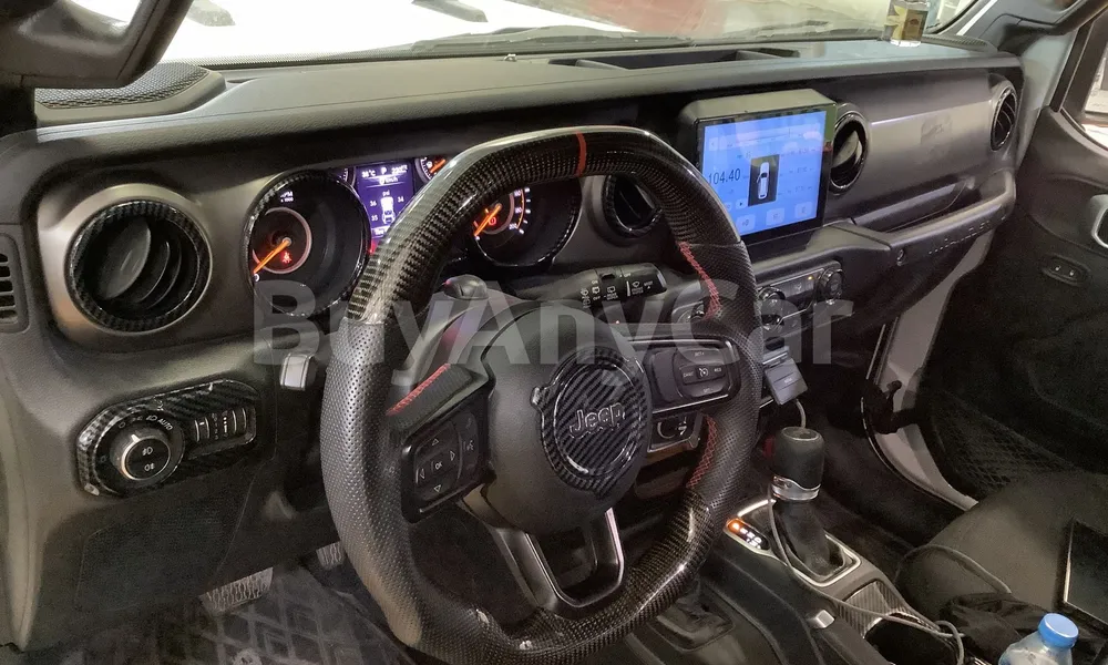 Vehicle photo 9