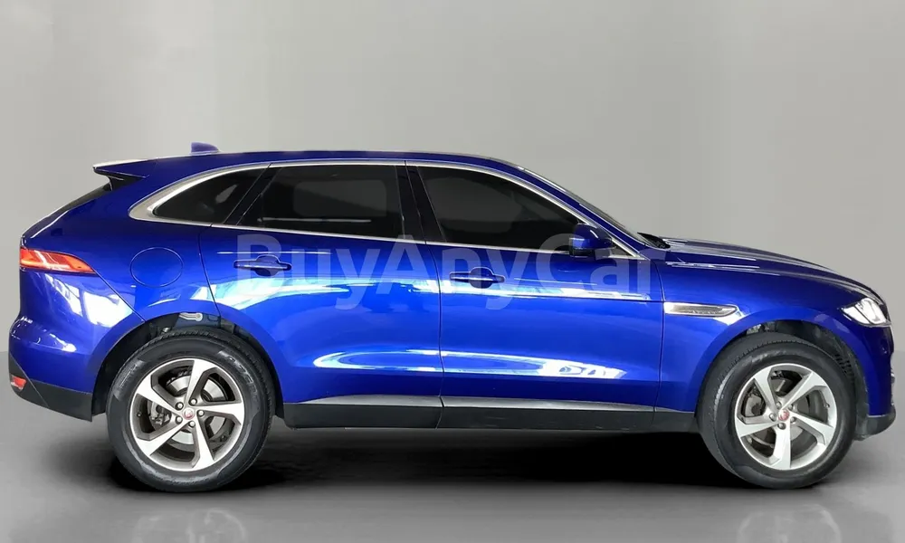 Vehicle photo 3