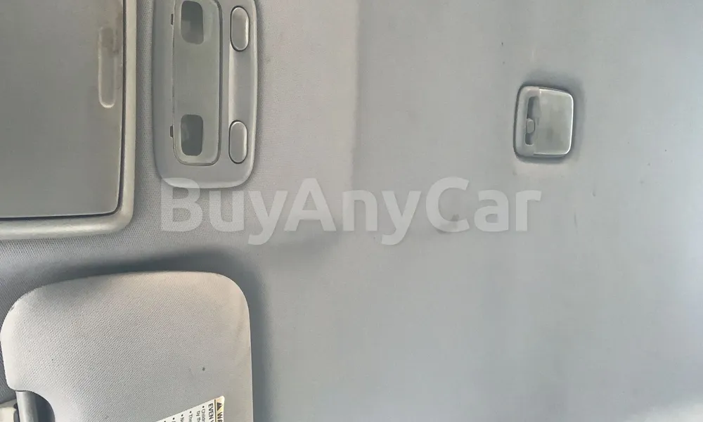 Vehicle photo 9