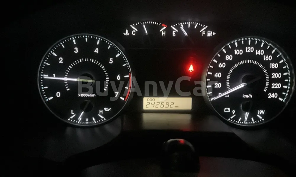 Vehicle photo 7