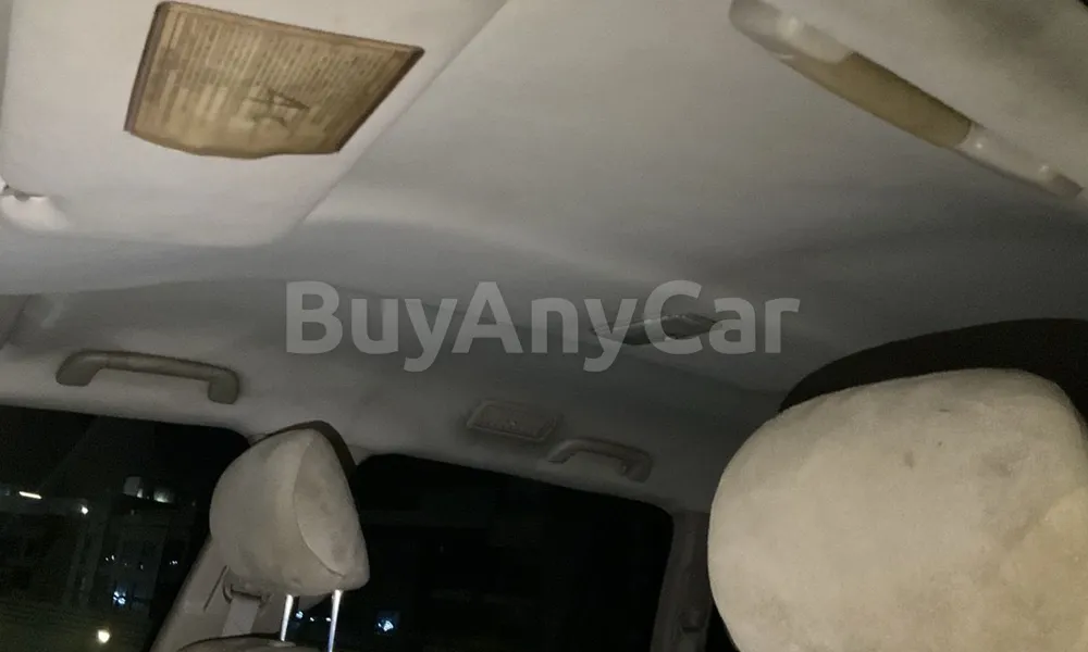 Vehicle photo 8